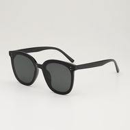 Gm Black Oversized Black lens glasses