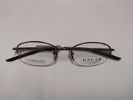 中國製Oscar Titanium 金屬眼鏡框,12cm闊適合帶框配鏡片用,或有褪色和歲月留痕，完美主義者勿入。