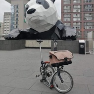 "現放租 Brompton Vincita BIRCH 2.0 25L 豬鼻車袋，適合出國單車旅行使用。".🚲🛫🌎🛣️  renting out the Brompton Vincita Piggyb