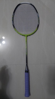 YY ARC Saber Tour33 羽毛球拍