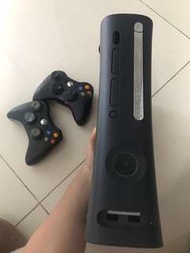 XBOX 360 120gb 主機連兩個手掣