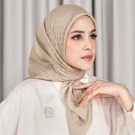 Tapis Embossed Fungi Buttonscarves