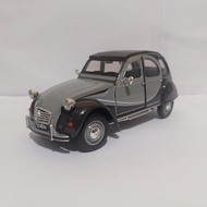 Diecast Citroen 2CV 6 Charleston Welly 1:24 miniature toy car