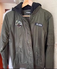 X-Large 橄欖綠連帽可拆外套XLARGE®Logo badge hooded bomber ma-1 jacket順豐到付減$10