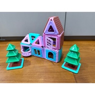 Magformers Mini House Set Has 41 Pieces!!️