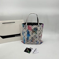 Issey Miyake BAOBAO New Style Handbag Color Bright Print Trendy Fashion Trend Tote Bag Size: 34 * 34cm