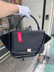 典精品名店 CELINE 真品 黑色 Trapeze 蝙蝠包 鞦韆包 水餃包 手提包 肩背包 中款 30cm 現貨