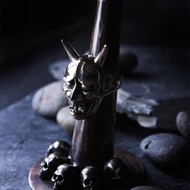 戒指展示，DEFY 骷髏風格