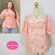 Fat People's Square Neck Shirt Orange And Pink Dobby Fabric Floral Pattern The Back Pulls 1 Elastic 