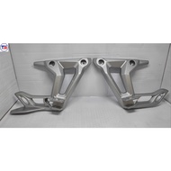 SM SPORT 110R FOOTREST BRACKET RIGHT LEFT ORIGINAL