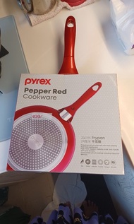 PYREX 24 cm frypan