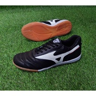 Mizuno รองเท้าฟุตซอล ผิวหนัง