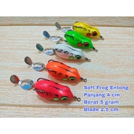 Soft Frog Jaws Flavor 4 cm and Soft frog Standing Tin Cast Jaws Flavor