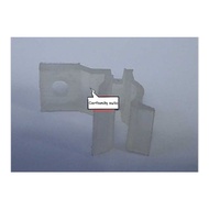 DATSUN D720 BONNET STAND CLIP