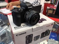 Kamera Canon M50