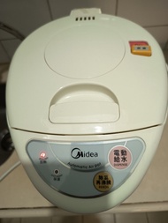 Midea 自動電熱水壺