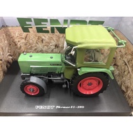 UH 1: 32 Fendt Farmer 5S-2WD Fendt Farmer Tractor Alloy Agricultural Vehicle Toy Model 5291