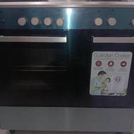 Modena Free Standing Cooker kompor 4 Tungku pakai gas kondisi 98%