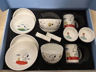 CORELLE 康寧 餐具套裝14件- Snoopy PEANUTS  corelle 🐶$550@套 🐶$1000@2套 🎂生日禮物❄️ 聖誕禮物 🧧 新年禮物