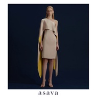 [asava aw24] Isha One-Shoulder Cape Dressเดรสผู้หญิง ไหล่เดียว แต่งดีเทลเคป แต่งตะเข็บด้านหน้าและหลั