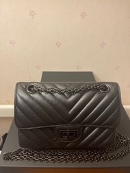Chanel 2.55 mini (so black)