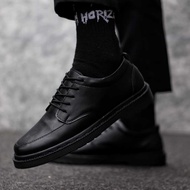 Men's Black Oxford Work Shoes