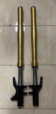 โช๊คคู่หน้า Msx ตัวแรก มือสอง ซึม(แกนมีรอยมีตามด)