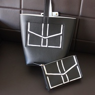 Counter gift package Estee Lauder 20 years counter new spring black envelope handbag makeup clutch bag