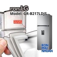 The gasket of the LG refrigerator door model GR-B 217 LDJS prevents the freezer compartment from lea