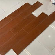 granit lantai motif kayu 15x60 Roman Mahogany