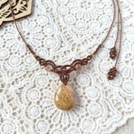 波斯菊。珊瑚玉。菊花石。紅髮晶。南美巴西蠟線編織項鍊