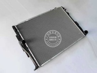 Suitable for BMW 3 Series E46 318I 320I 325I 330I Water Tank Antifreeze Radiator 01-04 E46