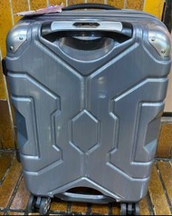 全新Slazenger 20”銀色silver 硬殼旅行喼 行李箱 baggage suitacse