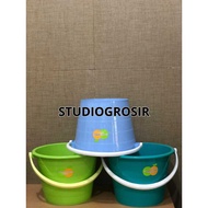 SMALL PLASTIC BUCKET IN GOLDEN SUNKIST EK 4002