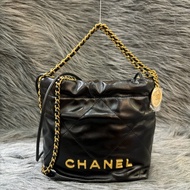 CHANEL AS3980 MINI 22 黑色牛皮 金幣包 22bag 垃圾袋 斜背包 手提包