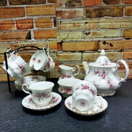 Royal Albert Lavender Rose Tea Set for 6 [Set B]