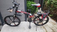 飛鴿 Flying Pigeon Sport 26吋摺疊單車 (爆胎待修) + All Accessories (c.f. Description) 26" Folding Bike (Flat Ti