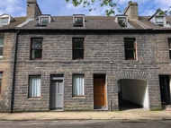 Spacious 4BR Town-House - Sleeps 8 - Parking & Pets - Coast Serviced Apartments - Enquire for Trade