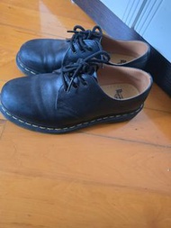 Dr. Martens 1461 黑色皮鞋