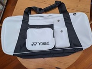 Yonex BA300CR 大容量羽毛球包(全新,售$130）