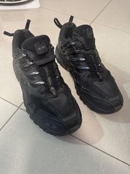 Salomon ACS Pro黑色行山鞋
