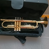 平出  Yamaha YTR2330 Bb trumpet 金色小號連新超輕樂器盒