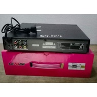 Lexing LX -158 Mini Karaoke DVD player with mic...