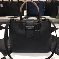 Exclusive First Launch, 2018 Early Spring Style, P Family Another Hot-selling Style Shopping Bag [St