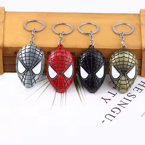 The Avengers Spiderman Iron Man Metal Key Chain Keyring Men Women Key Holder Car Keychain Accessorie