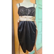 Black And Gold Spaghetti Strap Evening dress Waist Bow With Back Zipper There Are Two Left And Right