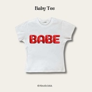 AHOLICBKK | เสื้อทรง BABY TEE BABE