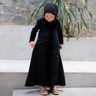 Set Gamis Anak Perempuan Galeri Abaya Turki Terbaru Lebaran 2023/2024 dengan Pashmina - Bahan Satin