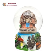 All-round souvenirs Papuan globeSnow, souvenirs from Indonesia