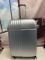 American Tourister 29 吋行李箱旅行箱 American Tourister 29 inch lugguage 50 x 32 x 75cm